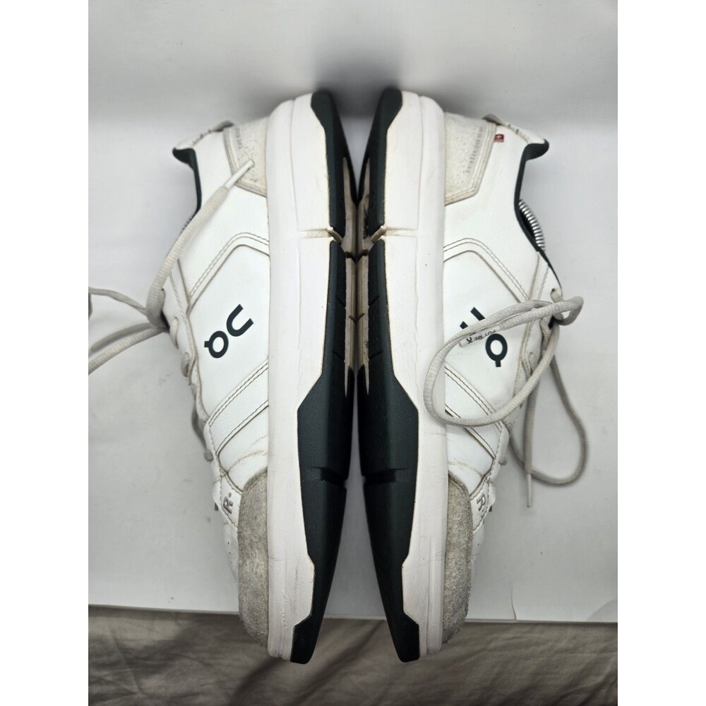 ON The Roger Clubhouse Tennis Shoes Mens 11 White Green Running Athletic Sneaker - Picture 6 of 8